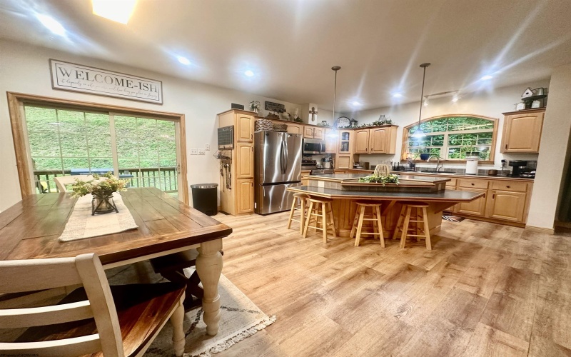 588 Pinch Gut Hollow Road, Fairmont, West Virginia 26554, 5 Bedrooms Bedrooms, 7 Rooms Rooms,2 BathroomsBathrooms,Single Family Detached,For Sale,Pinch Gut Hollow,10165500
