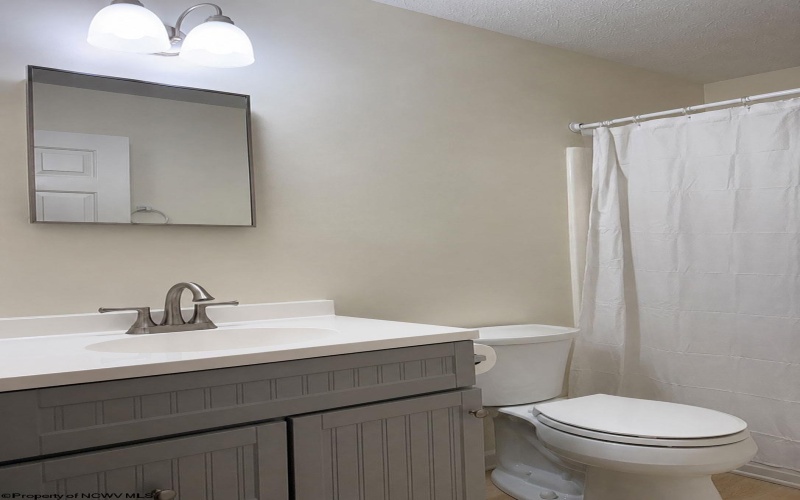 1 Regency Court, Morgantown, West Virginia 26505, 3 Bedrooms Bedrooms, 9 Rooms Rooms,2 BathroomsBathrooms,Single Family Attached,For Sale,Regency,10165504