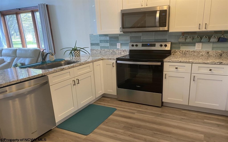 100 Deerfield Circle, Davis, West Virginia 26260, 1 Bedroom Bedrooms, 4 Rooms Rooms,1 BathroomBathrooms,Single Family Attached,For Sale,Deerfield,10165509