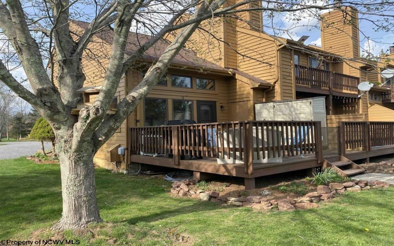 100 Deerfield Circle, Davis, West Virginia 26260, 1 Bedroom Bedrooms, 4 Rooms Rooms,1 BathroomBathrooms,Single Family Attached,For Sale,Deerfield,10165509