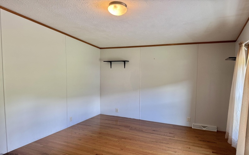 44 Fifth Street, Hendricks, West Virginia 26271, 3 Bedrooms Bedrooms, 6 Rooms Rooms,2 BathroomsBathrooms,Single Family Detached,For Sale,Fifth,10165528