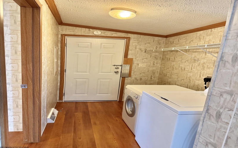 44 Fifth Street, Hendricks, West Virginia 26271, 3 Bedrooms Bedrooms, 6 Rooms Rooms,2 BathroomsBathrooms,Single Family Detached,For Sale,Fifth,10165528