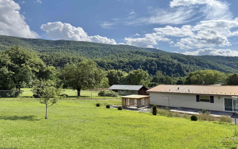 44 Fifth Street, Hendricks, West Virginia 26271, 3 Bedrooms Bedrooms, 6 Rooms Rooms,2 BathroomsBathrooms,Single Family Detached,For Sale,Fifth,10165528