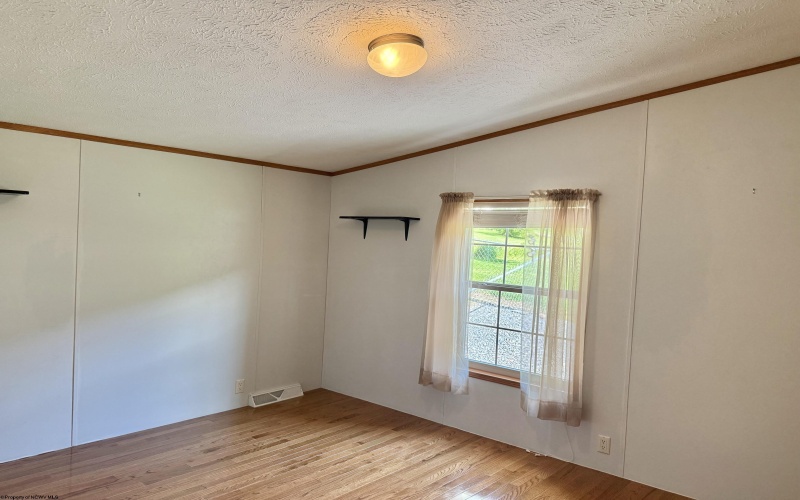 44 Fifth Street, Hendricks, West Virginia 26271, 3 Bedrooms Bedrooms, 6 Rooms Rooms,2 BathroomsBathrooms,Single Family Detached,For Sale,Fifth,10165528