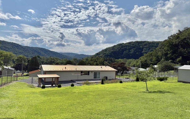 44 Fifth Street, Hendricks, West Virginia 26271, 3 Bedrooms Bedrooms, 6 Rooms Rooms,2 BathroomsBathrooms,Single Family Detached,For Sale,Fifth,10165528