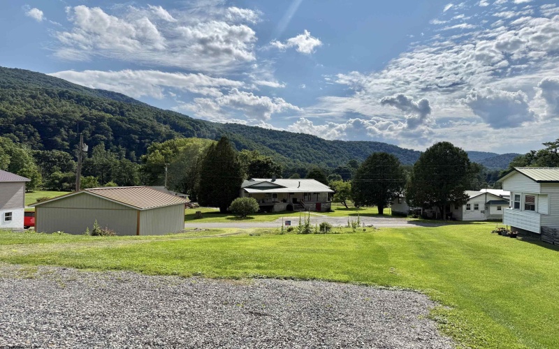44 Fifth Street, Hendricks, West Virginia 26271, 3 Bedrooms Bedrooms, 6 Rooms Rooms,2 BathroomsBathrooms,Single Family Detached,For Sale,Fifth,10165528