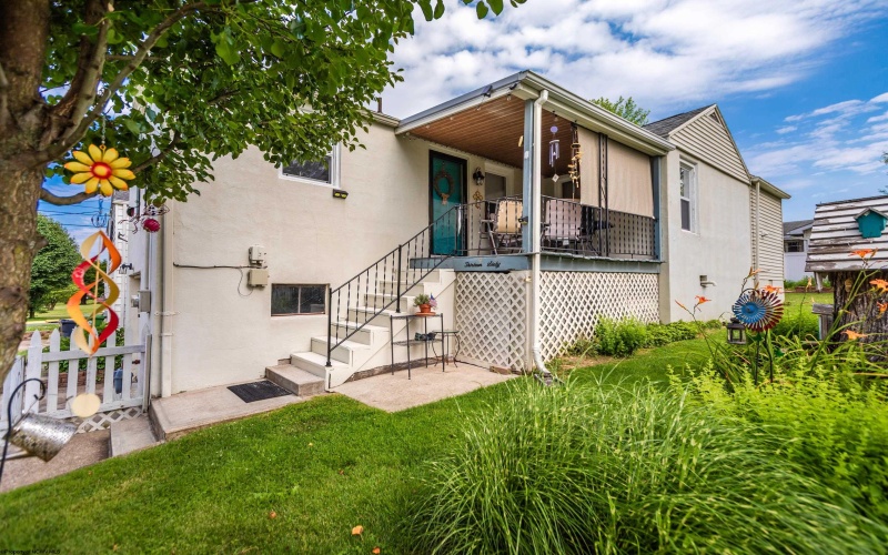 1360 Fenwick Avenue, Morgantown, West Virginia 26505, 2 Bedrooms Bedrooms, 4 Rooms Rooms,2 BathroomsBathrooms,Single Family Detached,For Sale,Fenwick,10165527