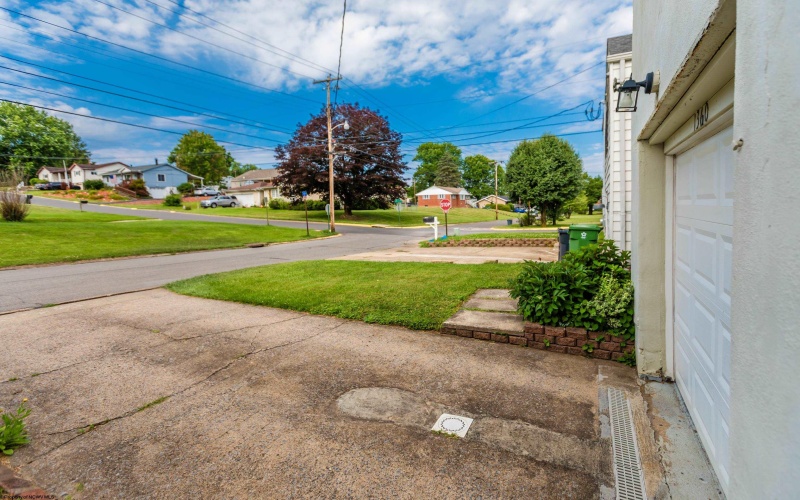 1360 Fenwick Avenue, Morgantown, West Virginia 26505, 2 Bedrooms Bedrooms, 4 Rooms Rooms,2 BathroomsBathrooms,Single Family Detached,For Sale,Fenwick,10165527