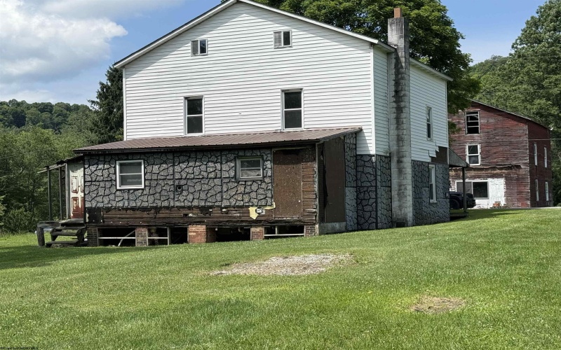 124 Perin Street, Buckhannon, West Virginia 26201, 3 Bedrooms Bedrooms, 8 Rooms Rooms,1 BathroomBathrooms,Single Family Detached,For Sale,Perin,10165524