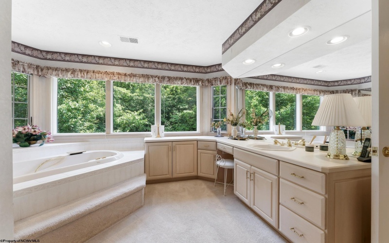 2016 White Oak Drive, Morgantown, West Virginia 26505, 5 Bedrooms Bedrooms, 14 Rooms Rooms,4 BathroomsBathrooms,Single Family Detached,For Sale,White Oak,10165503