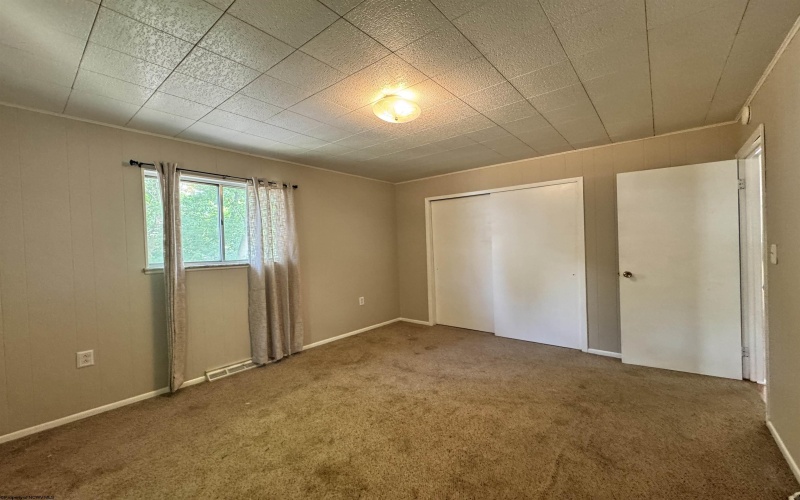 1070 Willey Street, Morgantown, West Virginia 26505, 4 Bedrooms Bedrooms, 8 Rooms Rooms,2 BathroomsBathrooms,Single Family Detached,For Sale,Willey,10165514