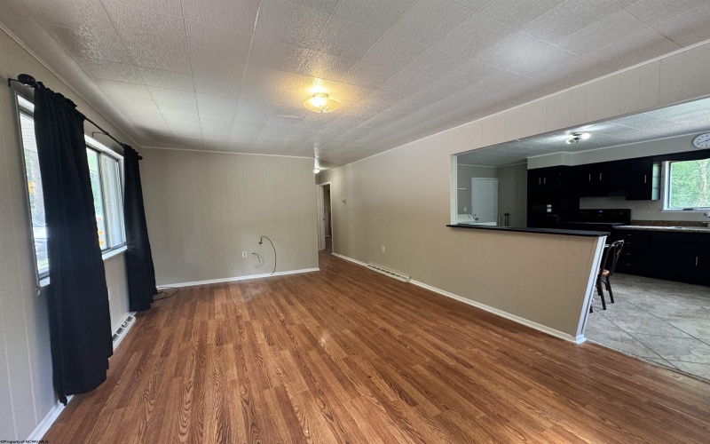 1070 Willey Street, Morgantown, West Virginia 26505, 4 Bedrooms Bedrooms, 8 Rooms Rooms,2 BathroomsBathrooms,Single Family Detached,For Sale,Willey,10165514