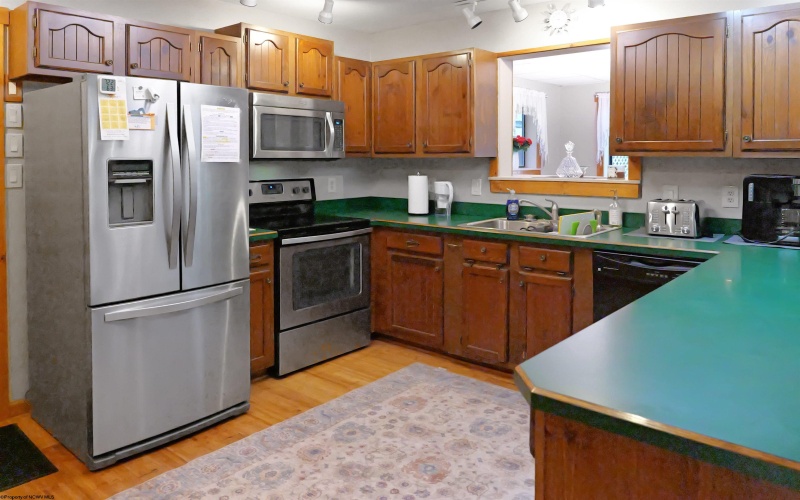 1471 Alpine Drive, Terra Alta, West Virginia 26764, 3 Bedrooms Bedrooms, 8 Rooms Rooms,2 BathroomsBathrooms,Single Family Detached,For Sale,Alpine,10165517