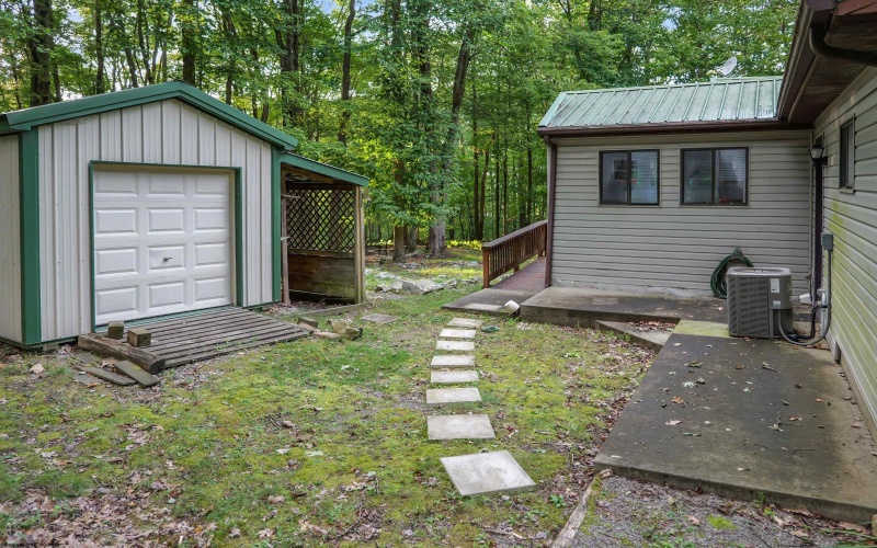1471 Alpine Drive, Terra Alta, West Virginia 26764, 3 Bedrooms Bedrooms, 8 Rooms Rooms,2 BathroomsBathrooms,Single Family Detached,For Sale,Alpine,10165517