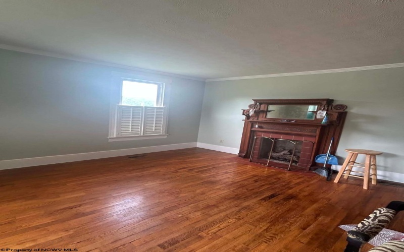 11 Park Street, Buckhannon, West Virginia 26201-9147, 3 Bedrooms Bedrooms, 7 Rooms Rooms,1 BathroomBathrooms,Single Family Detached,For Sale,Park,10165518