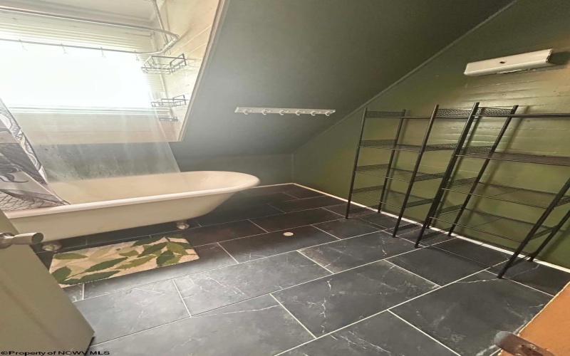 11 Park Street, Buckhannon, West Virginia 26201-9147, 3 Bedrooms Bedrooms, 7 Rooms Rooms,1 BathroomBathrooms,Single Family Detached,For Sale,Park,10165518