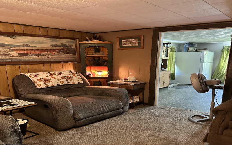 226 Mason Dixon Highway, Maidsville, West Virginia 26541, 2 Bedrooms Bedrooms, 5 Rooms Rooms,1 BathroomBathrooms,Single Family Detached,For Sale,Mason Dixon,10165520