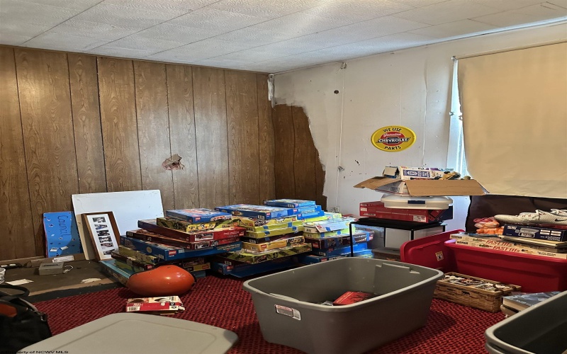 208 Mason Dixon Highway, Maidsville, West Virginia 26541, 3 Bedrooms Bedrooms, 6 Rooms Rooms,1 BathroomBathrooms,Single Family Detached,For Sale,Mason Dixon,10165521