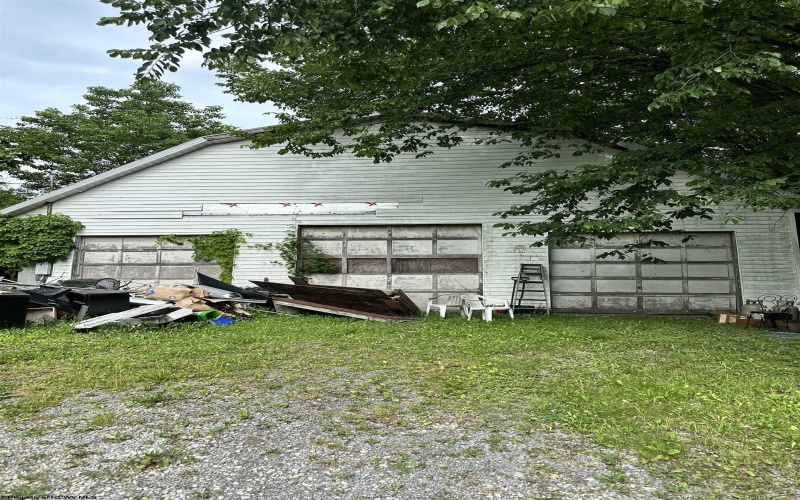 208 Mason Dixon Highway, Maidsville, West Virginia 26541, 3 Bedrooms Bedrooms, 6 Rooms Rooms,1 BathroomBathrooms,Single Family Detached,For Sale,Mason Dixon,10165521
