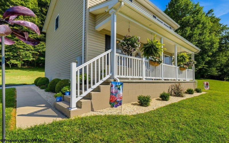 57 Stags Leap Drive, Belington, West Virginia 26250, 3 Bedrooms Bedrooms, 9 Rooms Rooms,2 BathroomsBathrooms,Single Family Detached,For Sale,Stags Leap,10165530