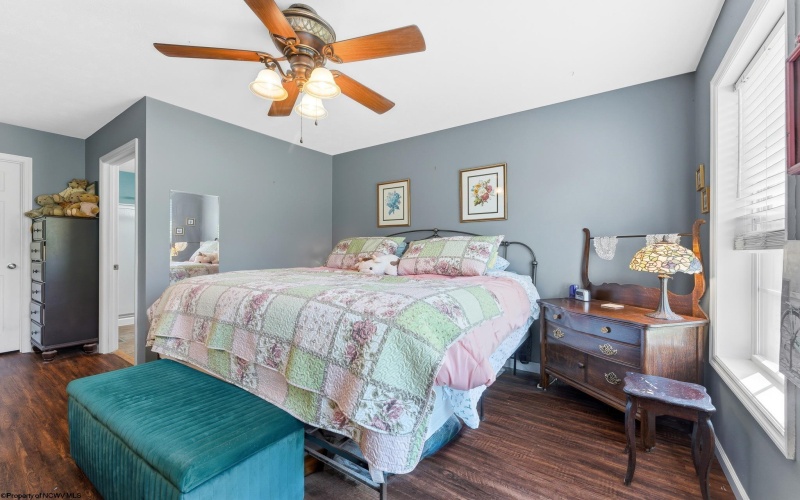 78 Barrington Court, Bridgeport, West Virginia 26330, 3 Bedrooms Bedrooms, 5 Rooms Rooms,2 BathroomsBathrooms,Single Family Attached,For Sale,Barrington,10165531