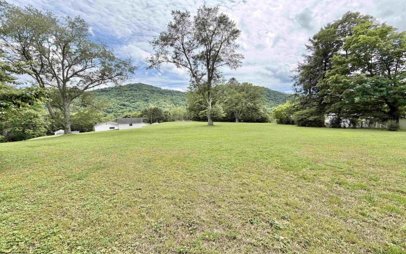 573 Rosemont School Road, Rosemont, West Virginia 26424, 4 Bedrooms Bedrooms, 9 Rooms Rooms,2 BathroomsBathrooms,Single Family Detached,For Sale,Rosemont School,10165532