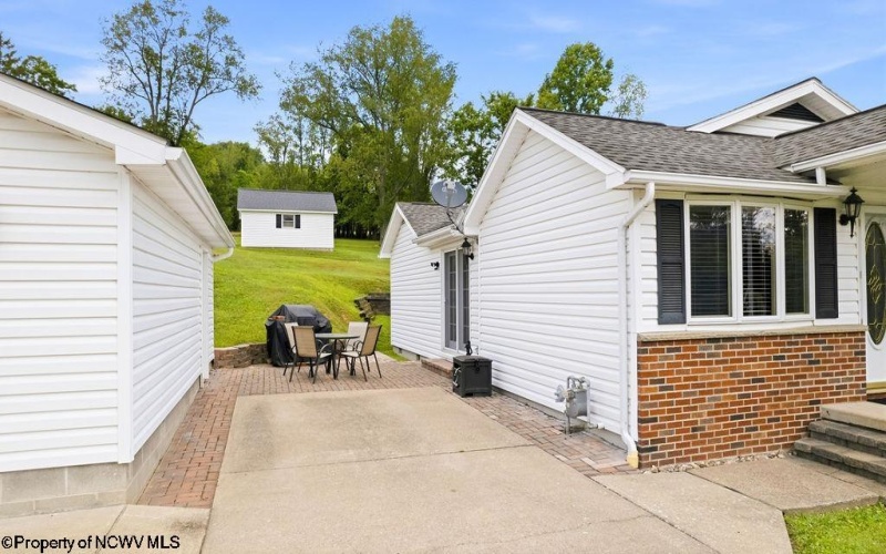 573 Rosemont School Road, Rosemont, West Virginia 26424, 4 Bedrooms Bedrooms, 9 Rooms Rooms,2 BathroomsBathrooms,Single Family Detached,For Sale,Rosemont School,10165532