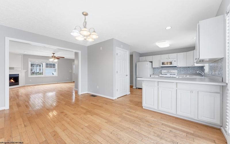 163 Meadow Ridge Drive, Morgantown, West Virginia 26505, 4 Bedrooms Bedrooms, 7 Rooms Rooms,3 BathroomsBathrooms,Single Family Attached,For Sale,Meadow Ridge,10165542 163 Meadow Ridge Drive, Morgantown, West Virginia 26505, 4 Bedrooms Bedrooms, 7 Rooms Rooms,3 BathroomsBathrooms,Single Family Attached,For Sale,Meadow Ridge,10165542