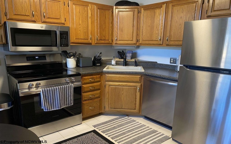 104 Deerfield Village, Davis, West Virginia 26260, 1 Bedroom Bedrooms, 3 Rooms Rooms,1 BathroomBathrooms,Single Family Attached,For Sale,Deerfield,10165552