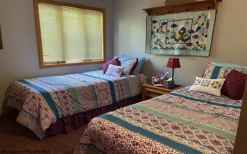 431 Deerfield Circle, Davis, West Virginia 26260-0000, 3 Bedrooms Bedrooms, 8 Rooms Rooms,3 BathroomsBathrooms,Single Family Attached,For Sale,Deerfield,10165554