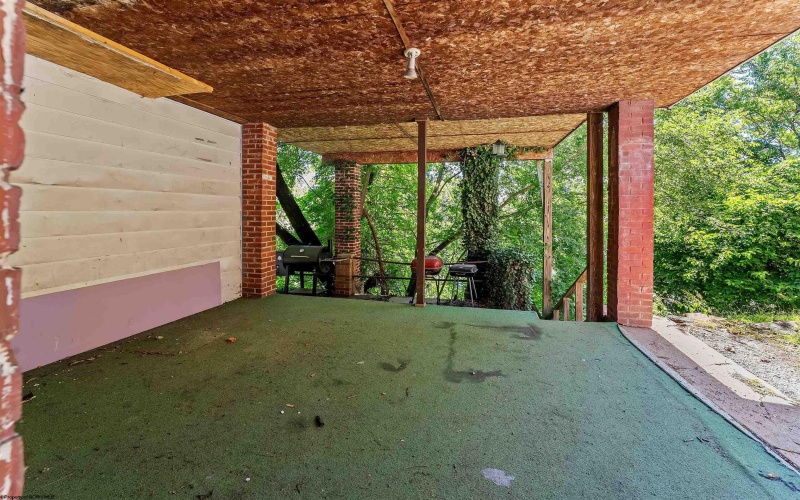 213 McLane Avenue, Morgantown, West Virginia 26505, ,Multi-unit/income,For Sale,McLane,10165549
