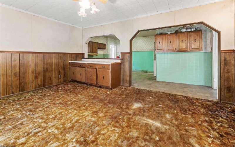 213 McLane Avenue, Morgantown, West Virginia 26505, ,Multi-unit/income,For Sale,McLane,10165549