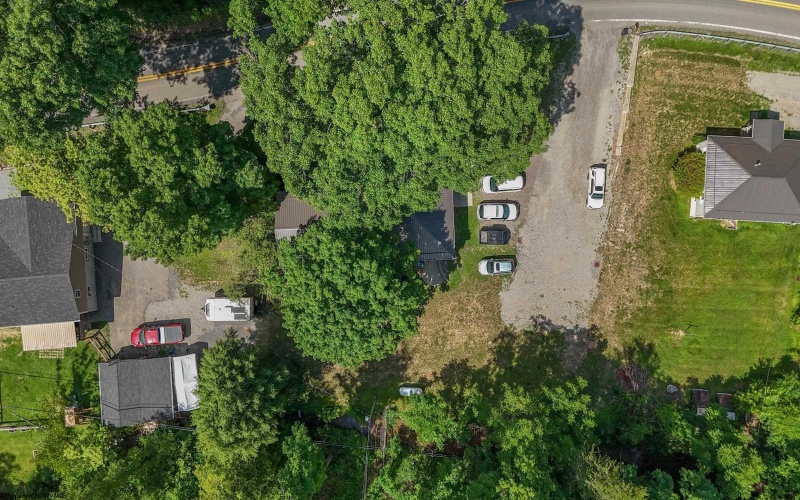 1726 Davisson Run Road, Clarksburg, West Virginia 26301, 4 Bedrooms Bedrooms, 9 Rooms Rooms,2 BathroomsBathrooms,Single Family Detached,For Sale,Davisson Run,10165535