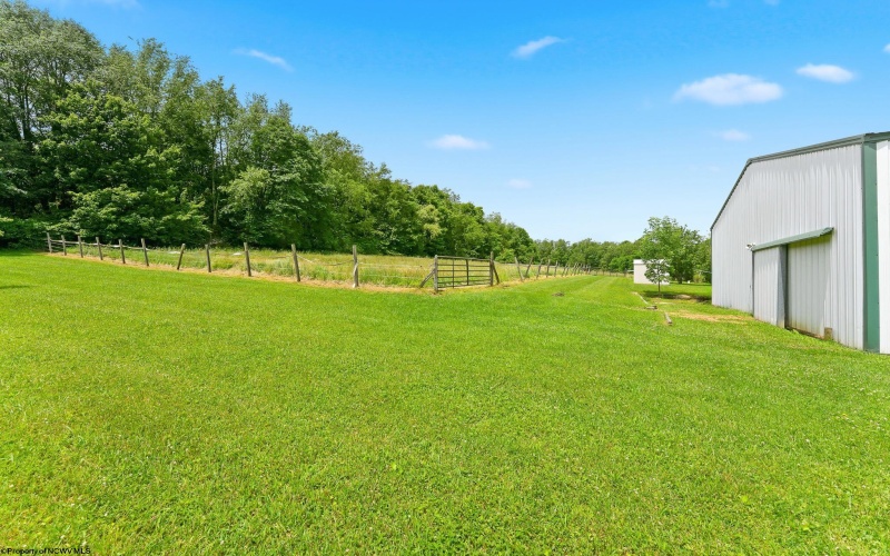 18679 Preston Highway, Bruceton Mills, West Virginia 26525, 4 Bedrooms Bedrooms, 10 Rooms Rooms,3 BathroomsBathrooms,Single Family Detached,For Sale,Preston,10165536