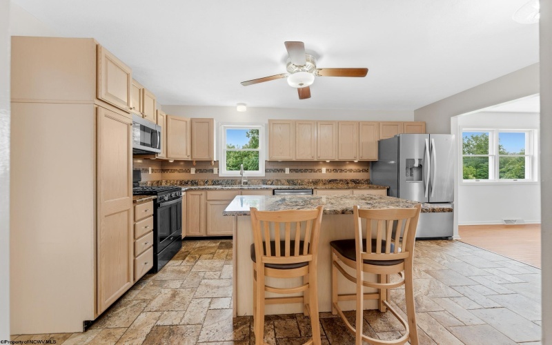 18679 Preston Highway, Bruceton Mills, West Virginia 26525, 4 Bedrooms Bedrooms, 10 Rooms Rooms,3 BathroomsBathrooms,Single Family Detached,For Sale,Preston,10165536