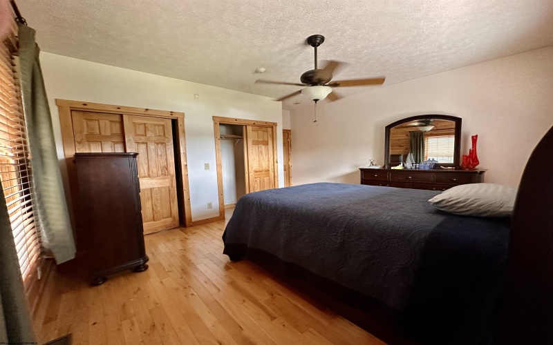 674 Lakeview Drive, Horner, West Virginia 26372, 4 Bedrooms Bedrooms, 9 Rooms Rooms,3 BathroomsBathrooms,Single Family Detached,For Sale,Lakeview,10165541