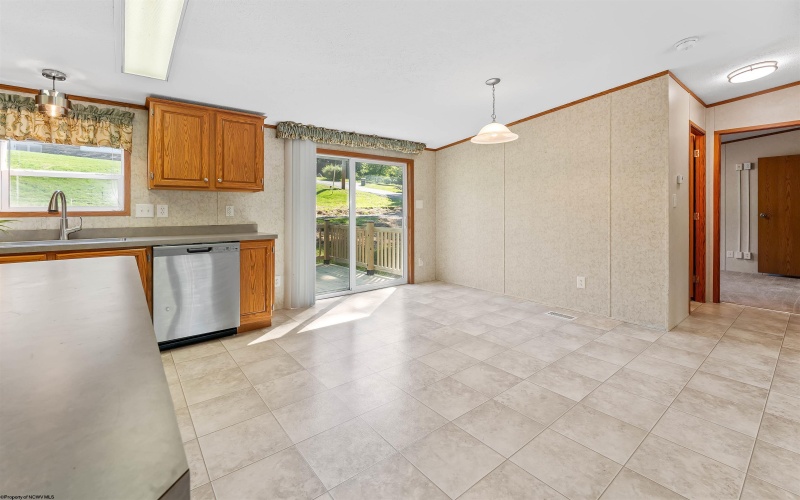 505 Beaumont Drive, Morgantown, West Virginia 26508, 3 Bedrooms Bedrooms, 5 Rooms Rooms,2 BathroomsBathrooms,Single Family Detached,For Sale,Beaumont,10165543