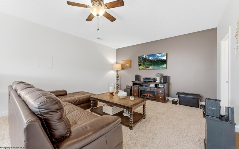 3 Zackquill Court, Morgantown, West Virginia 26508, 3 Bedrooms Bedrooms, 6 Rooms Rooms,3 BathroomsBathrooms,Single Family Detached,For Sale,Zackquill,10165544