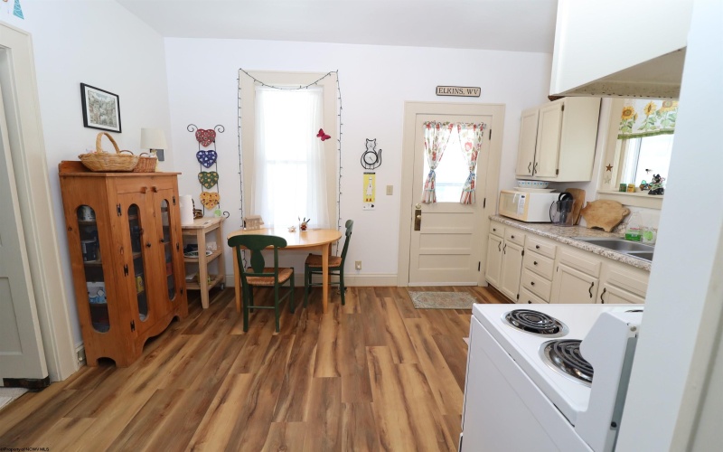 118 Buffalo Street, Elkins, West Virginia 26241, 3 Bedrooms Bedrooms, 7 Rooms Rooms,1 BathroomBathrooms,Single Family Detached,For Sale,Buffalo,10165545