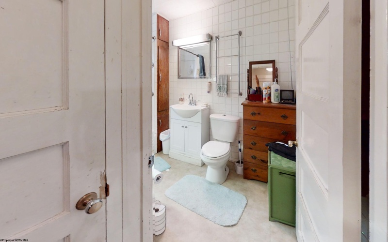 19 Pinnell Street, Buckhannon, West Virginia 26201, 2 Bedrooms Bedrooms, 5 Rooms Rooms,1 BathroomBathrooms,Single Family Detached,For Sale,Pinnell,10165548