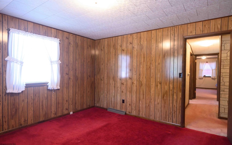 214 Florida Avenue, Westover, West Virginia 26501, 3 Bedrooms Bedrooms, 6 Rooms Rooms,3 BathroomsBathrooms,Single Family Detached,For Sale,Florida,10165550