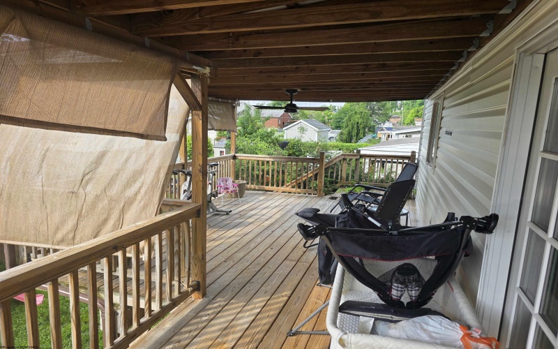 505 Thomas Street, Shinnston, West Virginia 26431, 4 Bedrooms Bedrooms, 10 Rooms Rooms,2 BathroomsBathrooms,Single Family Detached,For Sale,Thomas,10165551