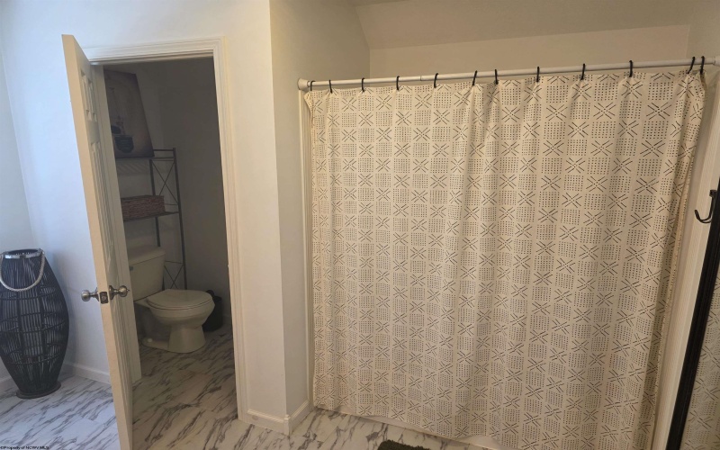505 Thomas Street, Shinnston, West Virginia 26431, 4 Bedrooms Bedrooms, 10 Rooms Rooms,2 BathroomsBathrooms,Single Family Detached,For Sale,Thomas,10165551