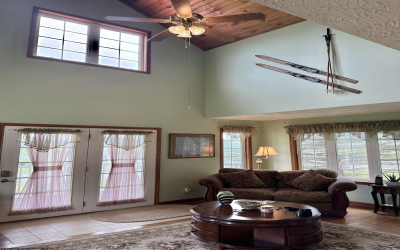 19 Vista Circle, Davis, West Virginia 26260-0000, 3 Bedrooms Bedrooms, 7 Rooms Rooms,2 BathroomsBathrooms,Single Family Detached,For Sale,Vista,10165553
