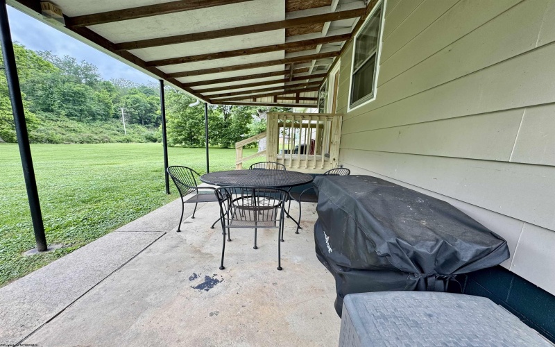 3083 Wilsonburg Road, Reynoldsville, West Virginia 26422, 2 Bedrooms Bedrooms, 6 Rooms Rooms,1 BathroomBathrooms,Single Family Detached,For Sale,Wilsonburg,10165555