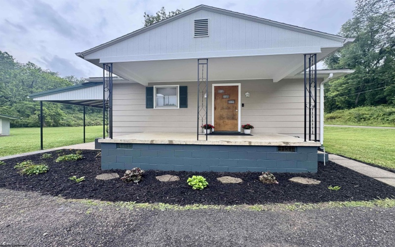 3083 Wilsonburg Road, Reynoldsville, West Virginia 26422, 2 Bedrooms Bedrooms, 6 Rooms Rooms,1 BathroomBathrooms,Single Family Detached,For Sale,Wilsonburg,10165555