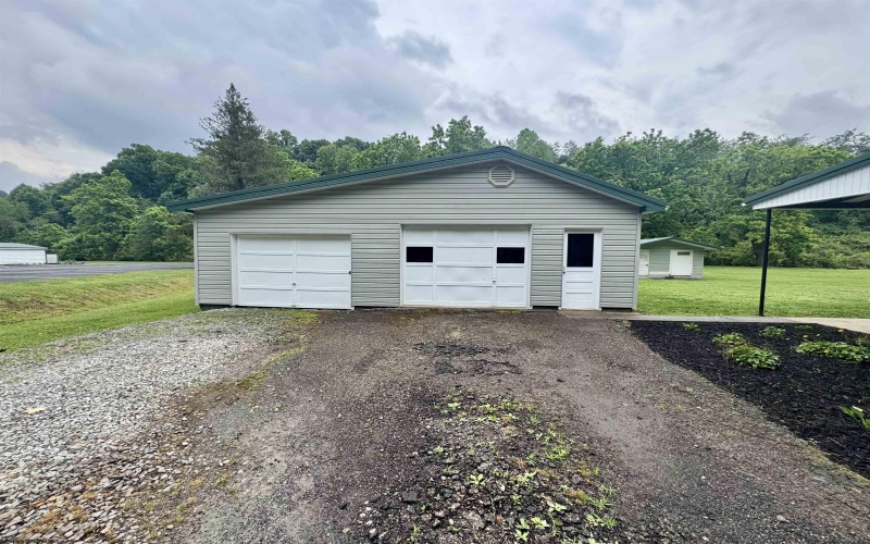 3083 Wilsonburg Road, Reynoldsville, West Virginia 26422, 2 Bedrooms Bedrooms, 6 Rooms Rooms,1 BathroomBathrooms,Single Family Detached,For Sale,Wilsonburg,10165555