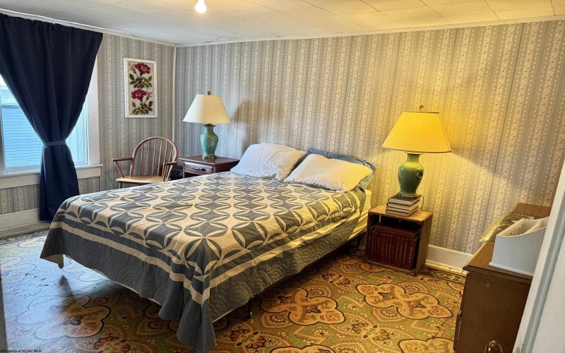 210 Thomas Avenue, Davis, West Virginia 26260-0000, 5 Bedrooms Bedrooms, 10 Rooms Rooms,2 BathroomsBathrooms,Single Family Detached,For Sale,Thomas,10165557