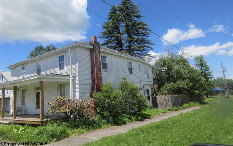 210 Thomas Avenue, Davis, West Virginia 26260-0000, 5 Bedrooms Bedrooms, 10 Rooms Rooms,2 BathroomsBathrooms,Single Family Detached,For Sale,Thomas,10165557