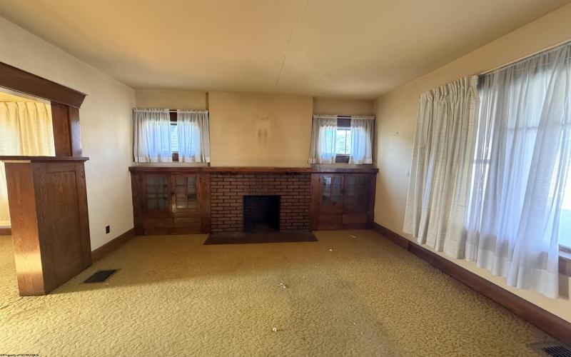 235 Love Avenue, Grafton, West Virginia 26354, 3 Bedrooms Bedrooms, 7 Rooms Rooms,1 BathroomBathrooms,Single Family Detached,For Sale,Love,10165559